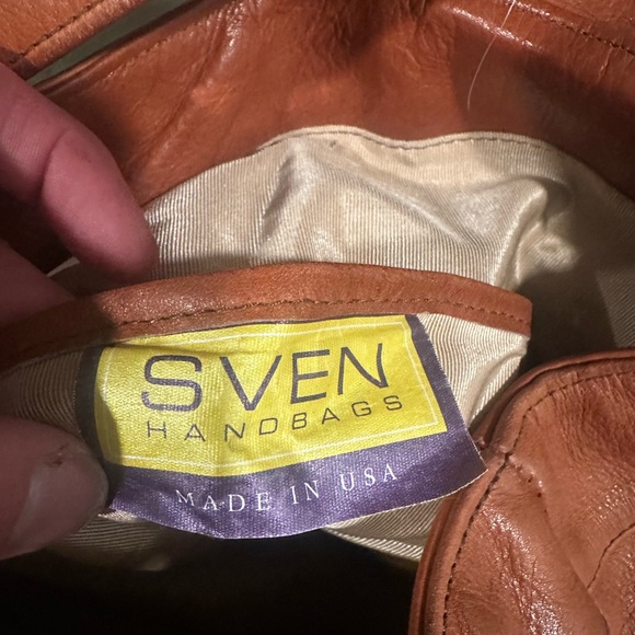 Sven Tan Leather Shoulder Bag - Picture 3 of 5